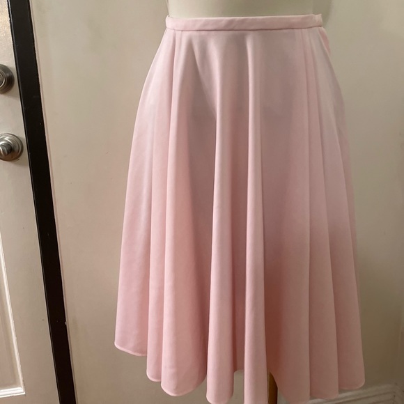 VTG SOLID COLOR CLASP WAIST FLARE MIDI SKIRT IN PINK - Picture 3 of 7
